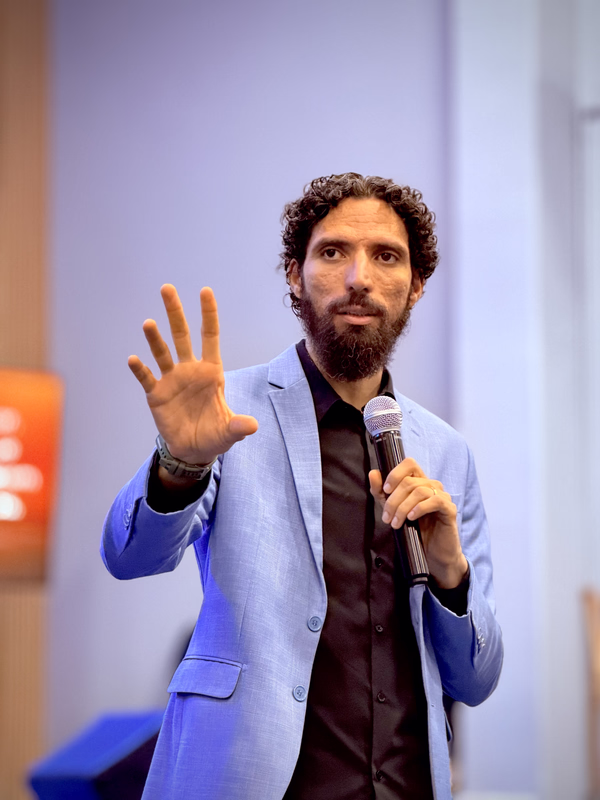 Apóstolo Robson Martins